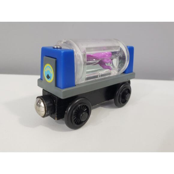 Thomas‎ & Friends Wooden Railway Aquarium Car Octopus - Picture 1 of 4